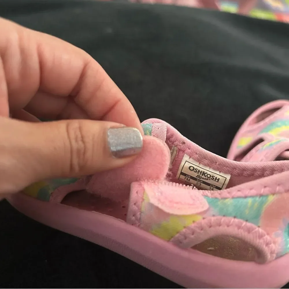 OSH KOSH pink tie dye sandals shoes kids 7